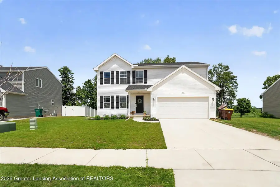 882 Saint Johns Chase, Grand Ledge, MI 48837 - #2