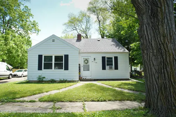609 W Walker Street, St. Johns, MI 48879