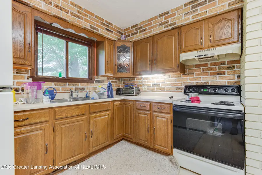 9686 Woodbury Road, Laingsburg, MI 48848 - #3