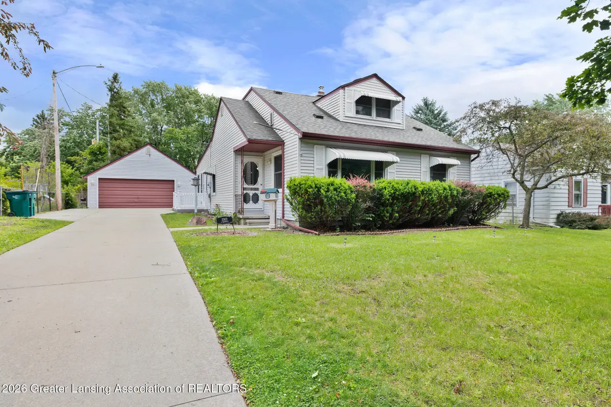 3303 S Deerfield Avenue, Lansing, MI 48911 - #1