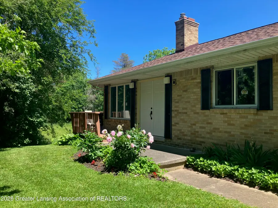 11406 E Wilbur Highway, Eaton Rapids, MI 48827 - #2