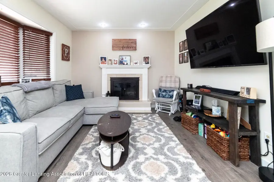 4037 S Pine Dell Drive, Lansing, MI 48911 - #3