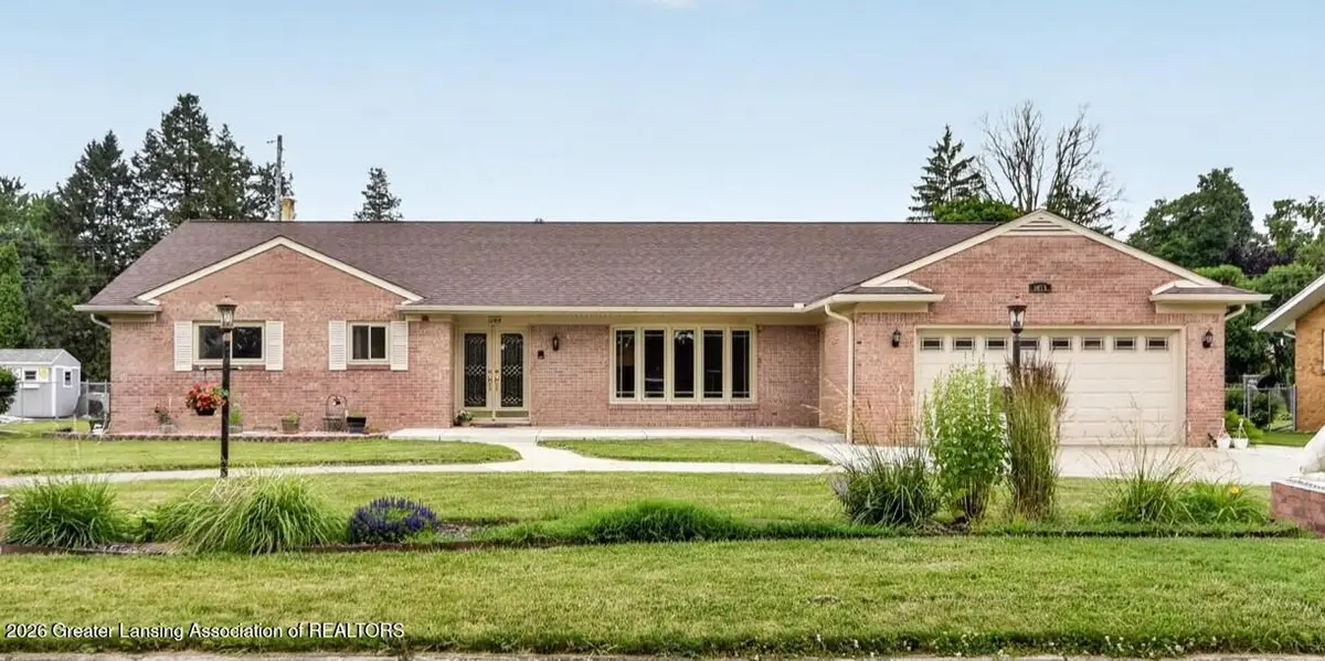 2915 N Cambridge Road, Lansing, MI 48911 - #1