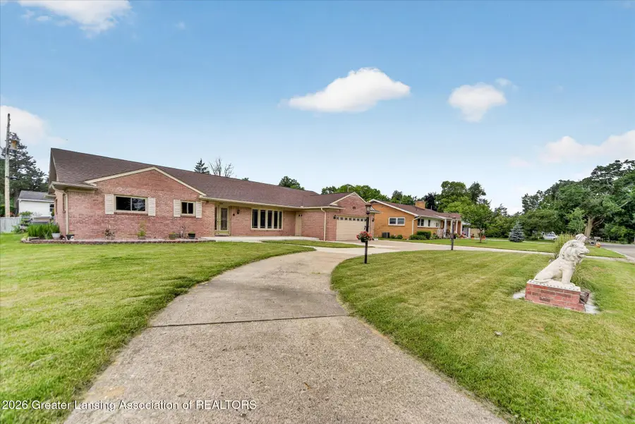 2915 N Cambridge Road, Lansing, MI 48911 - #3