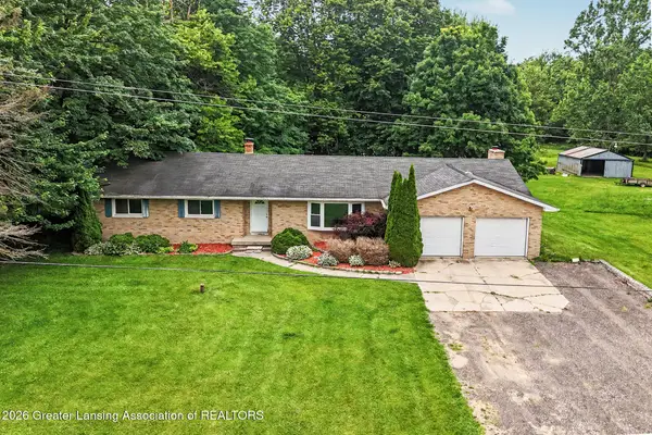 10629 N Royston Road, Grand Ledge, MI 48837