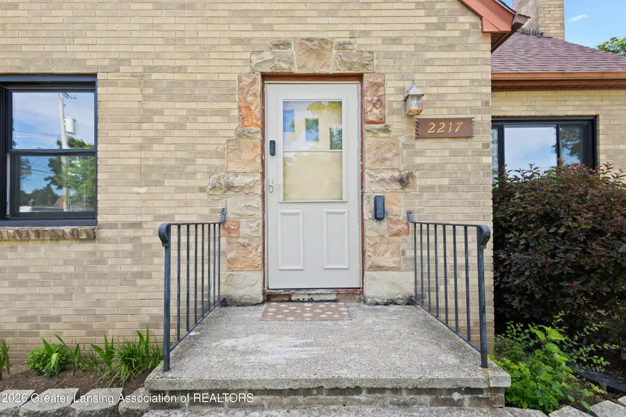 2217 Grant Street, Lansing, MI 48910 - #2