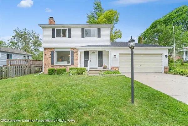 2714 Groesbeck Avenue, Lansing, MI 48912