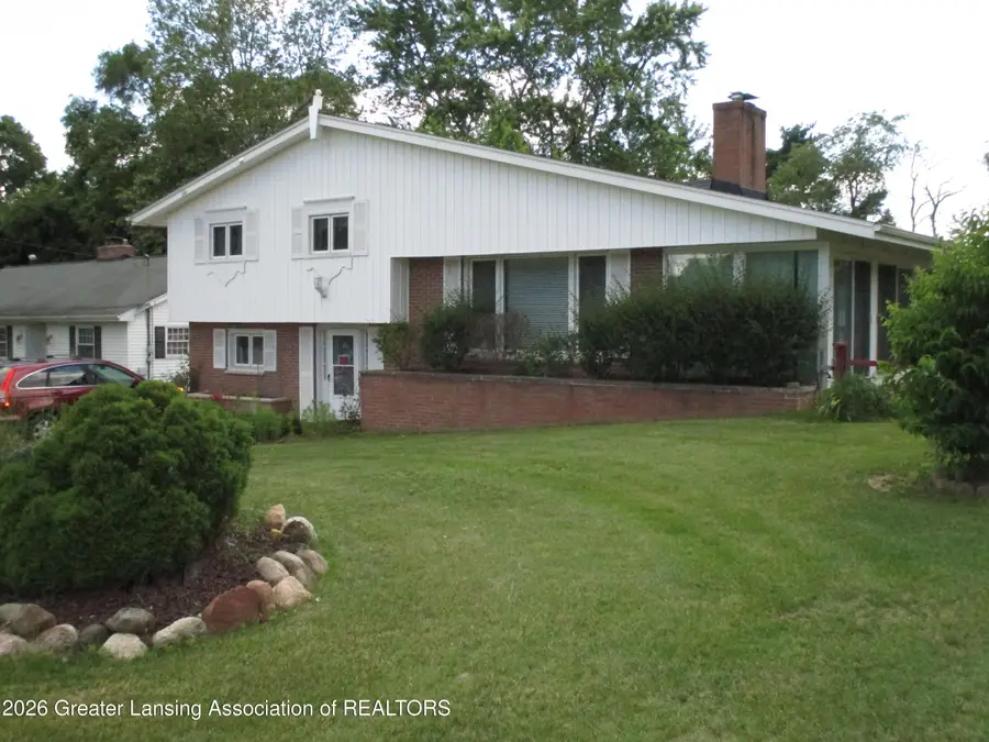 1122 S Clinton Street, Charlotte, MI 48813 - #2
