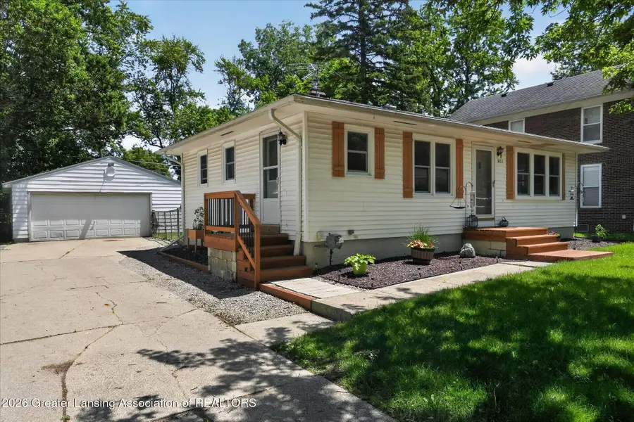 322 N Deerfield Avenue, Lansing, MI 48917 - #2