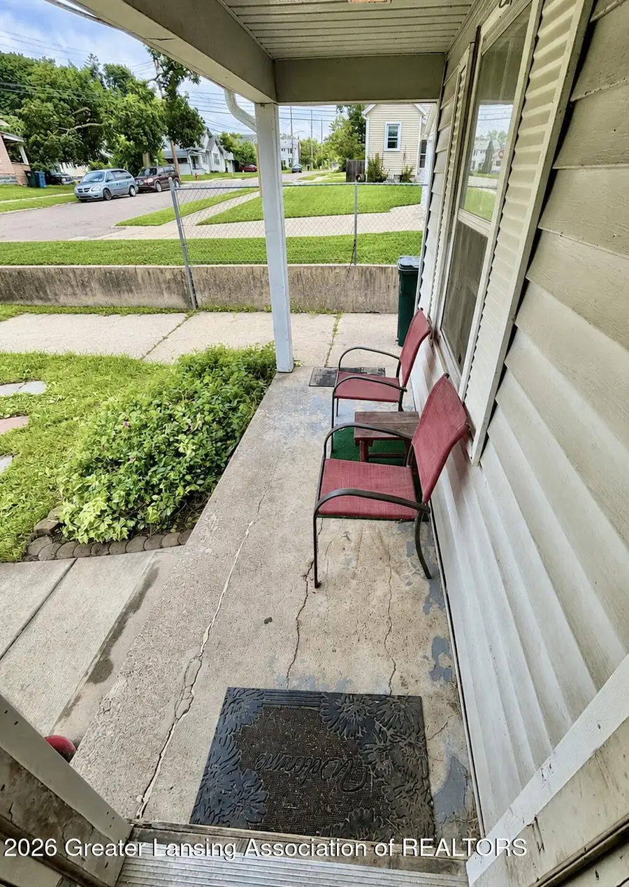 913 Everett Drive, Lansing, MI 48915 - #3