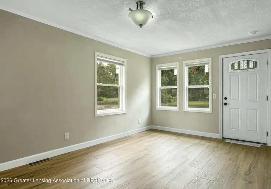 628 S Hayford Avenue, Lansing, MI 48912 - #2