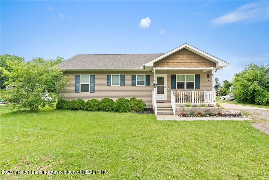 1523 S Lansing Street, Saint Johns, MI 48879 - #3