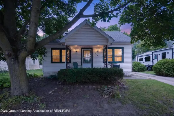 2155 Cedar Street, Holt, MI 48842