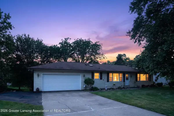 524 Gettysburg Drive, Lansing, MI 48917