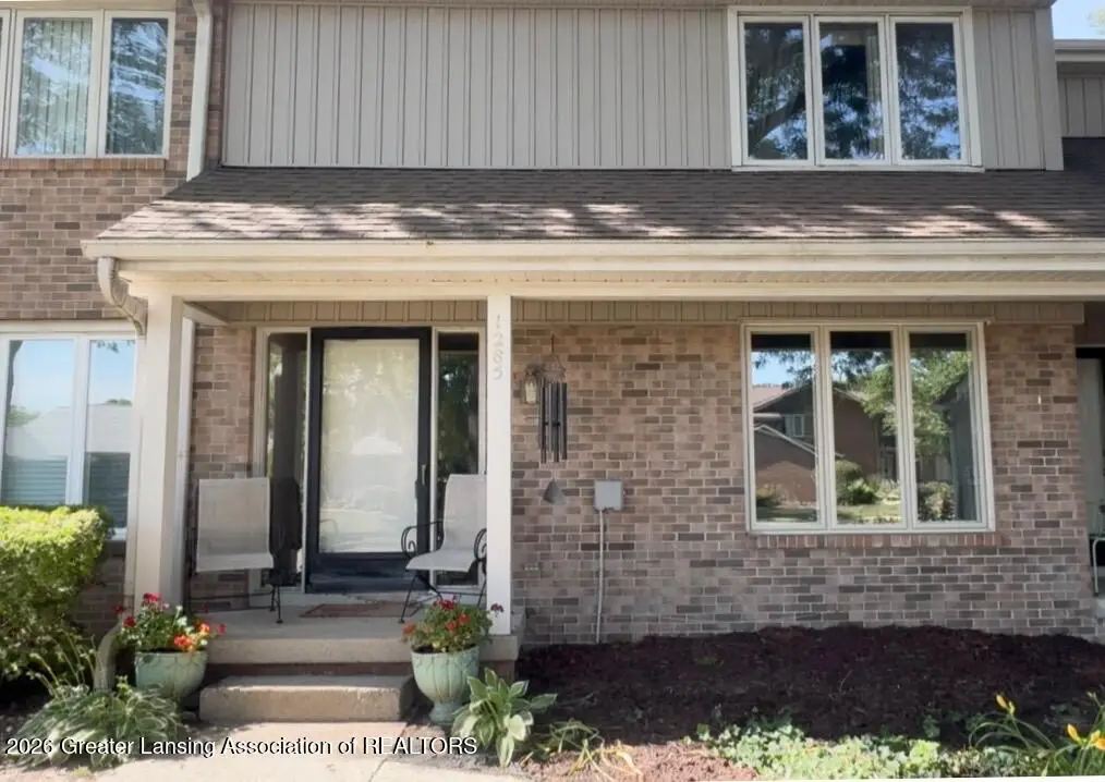 1285 N Chartwell Carriage Way, East Lansing, MI 48823 - #1