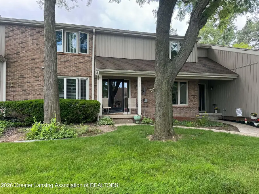 1285 N Chartwell Carriage Way, East Lansing, MI 48823 - #2