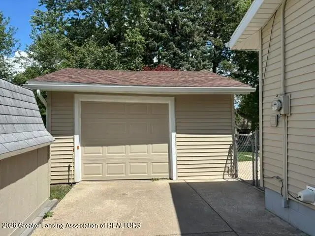 2106 Byrnes Road, Lansing, MI 48906 - #3