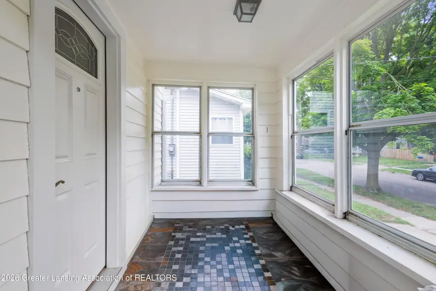 213 S Hayford Avenue, Lansing, MI 48912 - #2