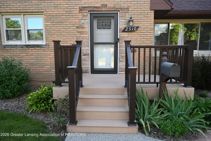 2510 Chatham Road, Lansing, MI 48910 - #2