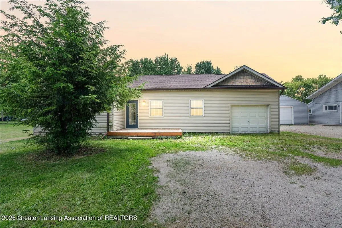 5136 Bell Oak Road, Webberville, MI 48892 - #1