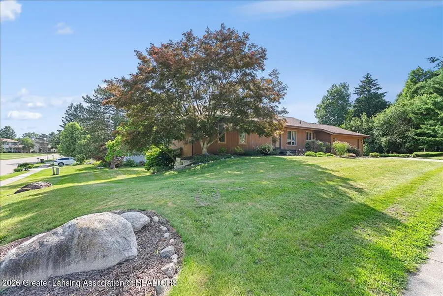3842 Pine Knoll Drive, Okemos, MI 48864 - #2