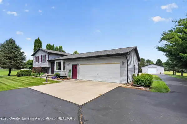 2413 Waverly Road, Eaton Rapids, MI 48827