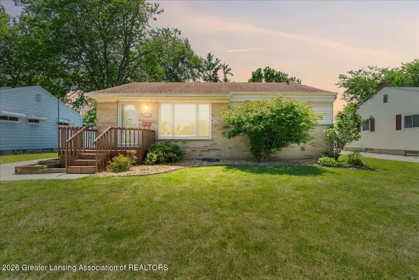 3229 Timber Drive, Lansing, MI 48917