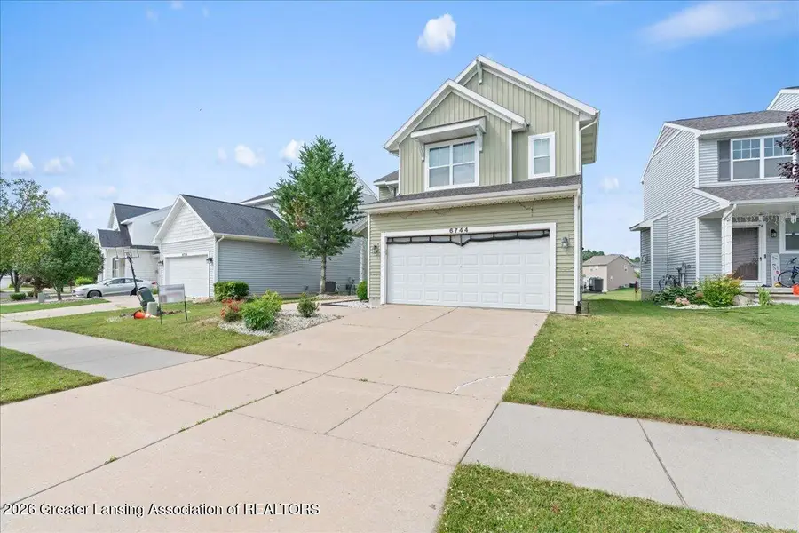 6744 Castleton Drive, Grand Ledge, MI 48837 - #3
