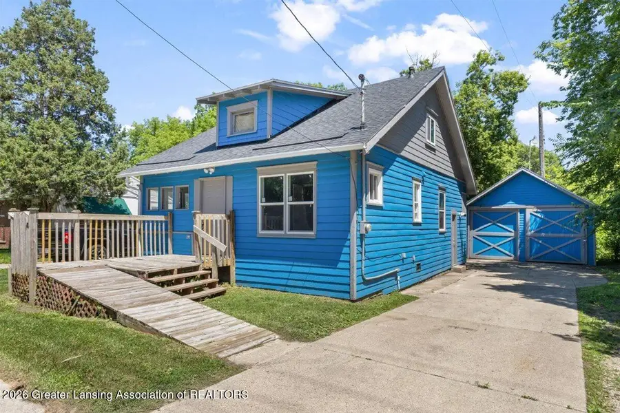 627 S Holmes Street, Lansing, MI 48912 - #3