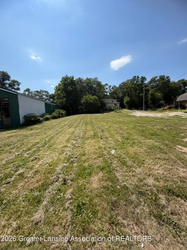 3120 S Cedar Street, Lansing, MI 48910