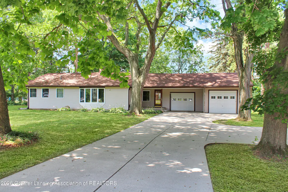 7702 Woodbury, Laingsburg, MI 48848 - #1