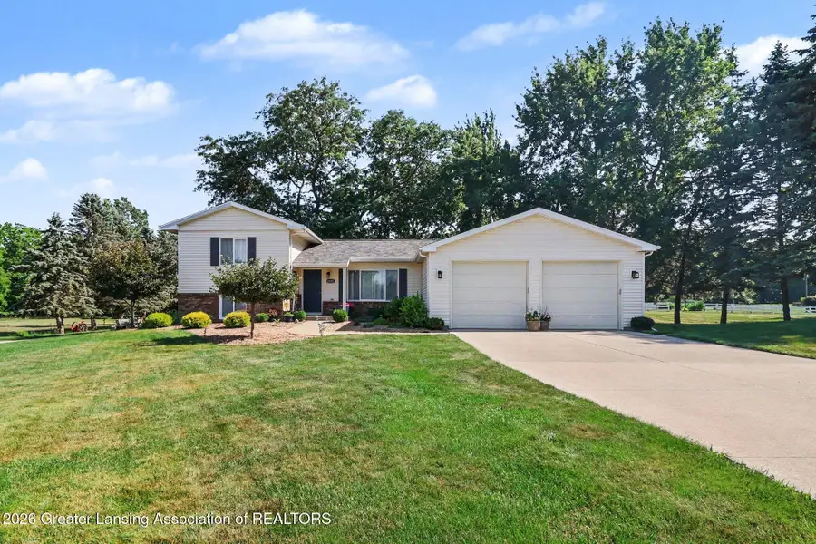 6252 N River Highway, Grand Ledge, MI 48837 - #2