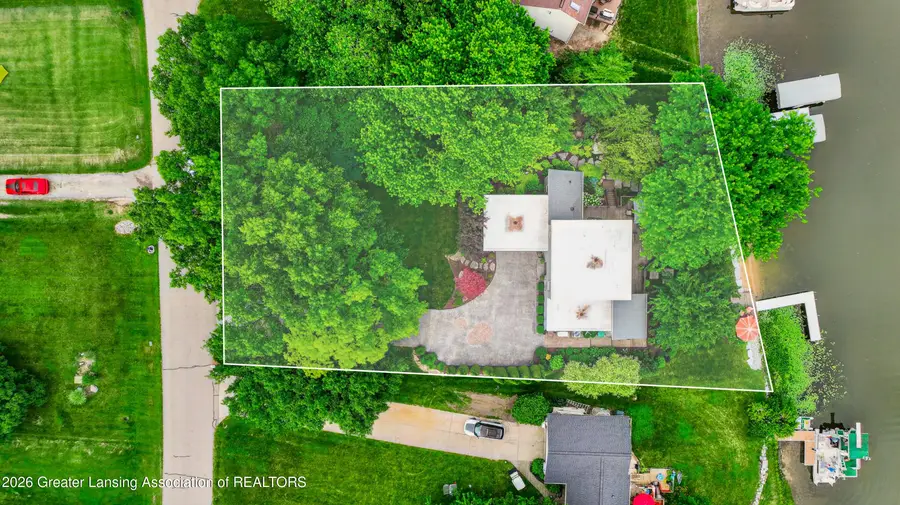 8955 W Scenic Lake Drive, Laingsburg, MI 48848 - #3