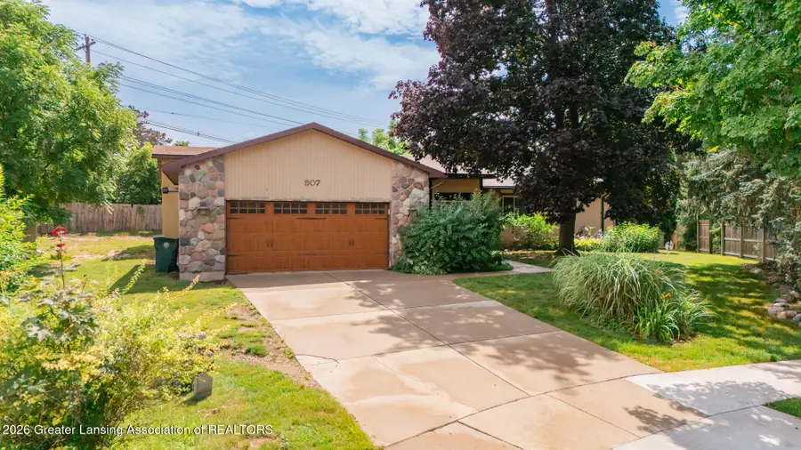 907 Whittier Drive, East Lansing, MI 48823 - #3