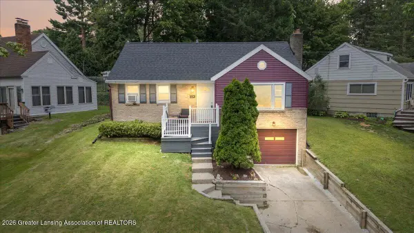554 Pacific Parkway, Lansing, MI 48910