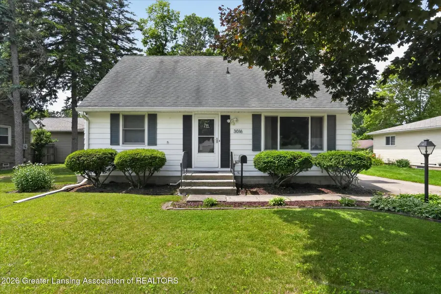 3016 S Deerfield Avenue, Lansing, MI 48911 - #3