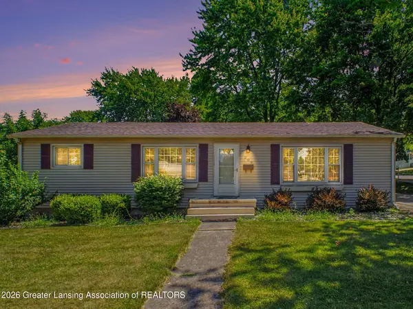 209 S Morton Street, St. Johns, MI 48879