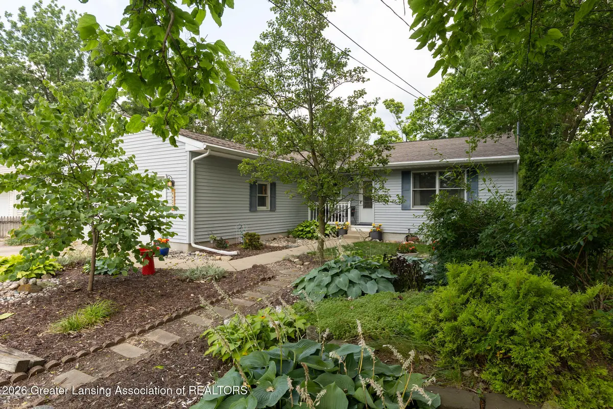 5922 S Edson Street, Haslett, MI 48840 - #1