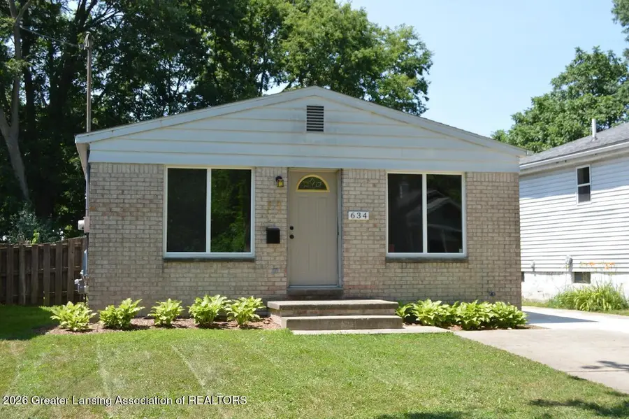 634 S Foster Avenue, Lansing, MI 48912 - #2