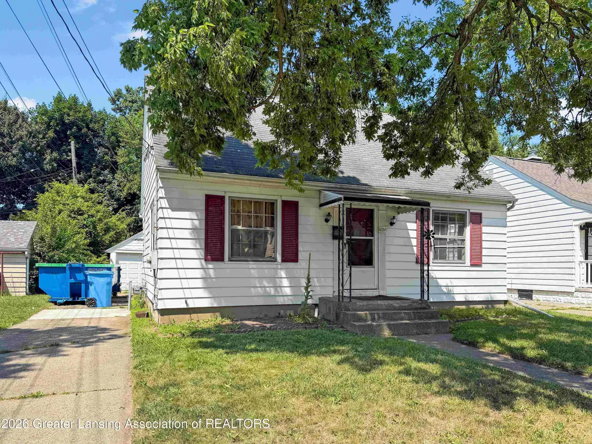 637 Pacific Avenue, Lansing, MI 48910 - #1