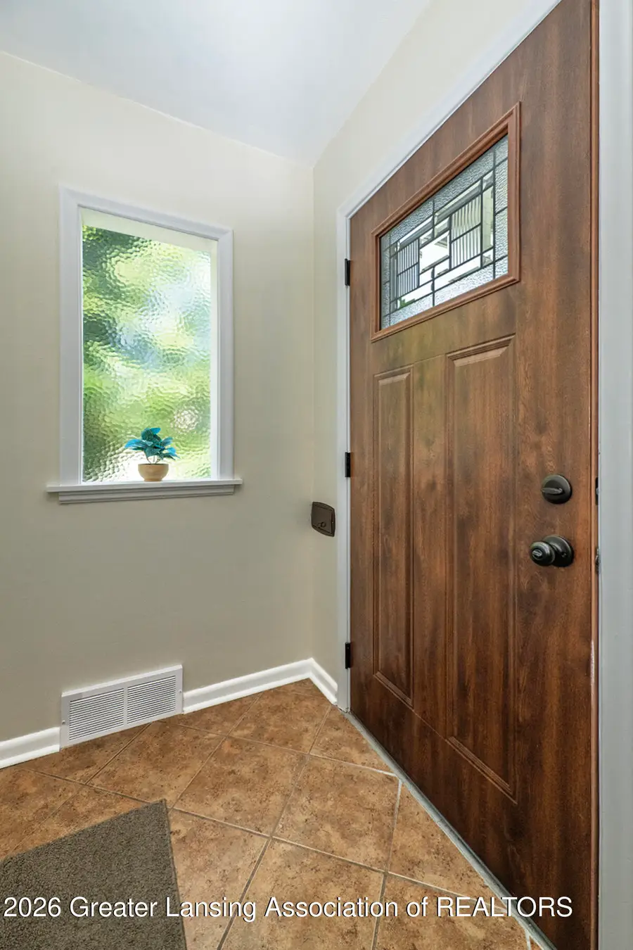 524 Bartlett Street, Lansing, MI 48915 - #3