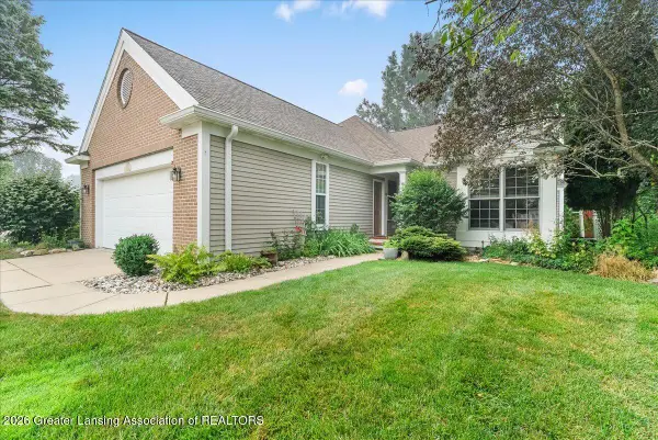 1915 Creek Landing, Haslett, MI 48840