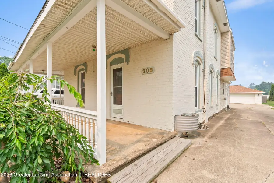 205 High Street, Laingsburg, MI 48848 - #3