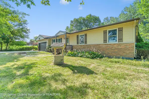10265 W Eaton Highway, Grand Ledge, MI 48837