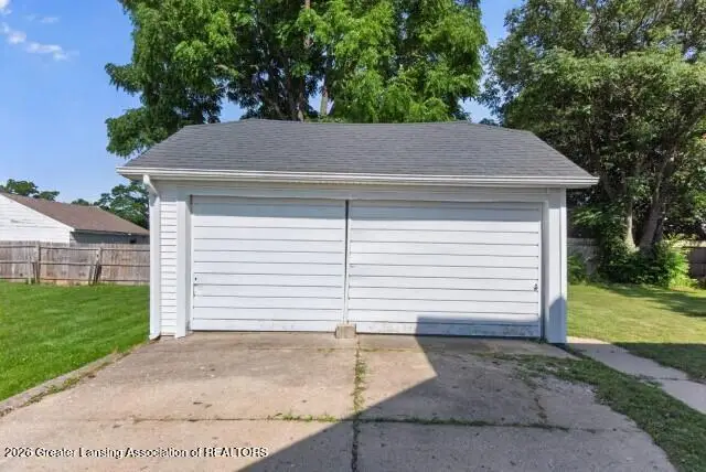 733 Loomis Street, Jackson, MI 49202 - #3