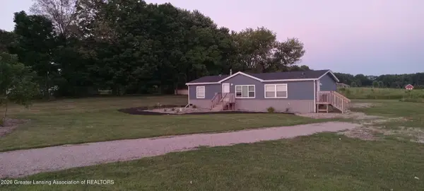2331 S Michigan Road, Eaton Rapids, MI 48827