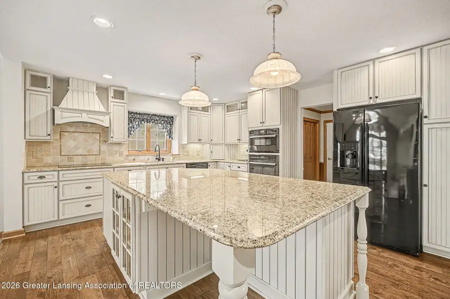 682 Parkview Circle, Saint Johns, MI 48879 - #3