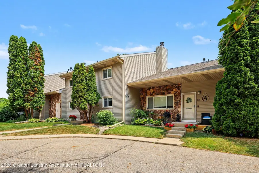 925 Brookside Drive #121, Grand Ledge, MI 48837 - #2