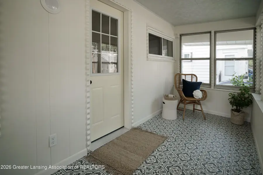 819 Cawood Street, Lansing, MI 48915 - #3