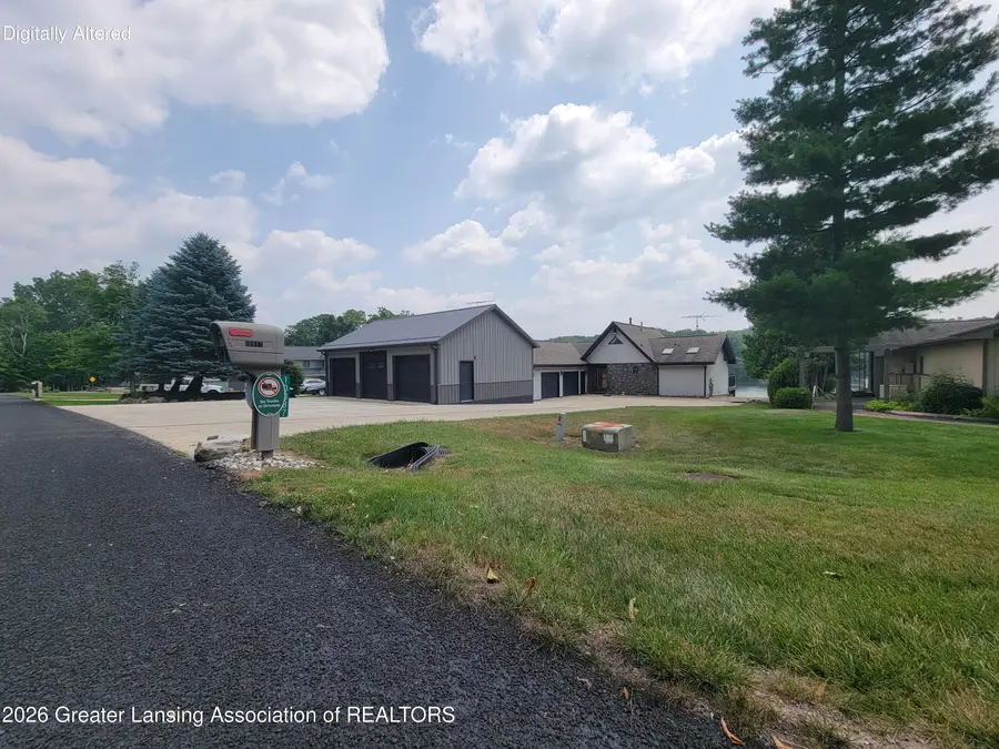 10087 Lakeside Drive, Perrinton, MI 48871 - #2